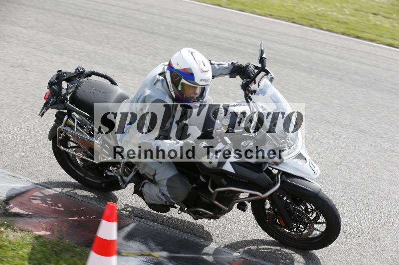 /Archiv-2025/10 23.04.2025 Cornu Master School ADR/gruen-vert/0